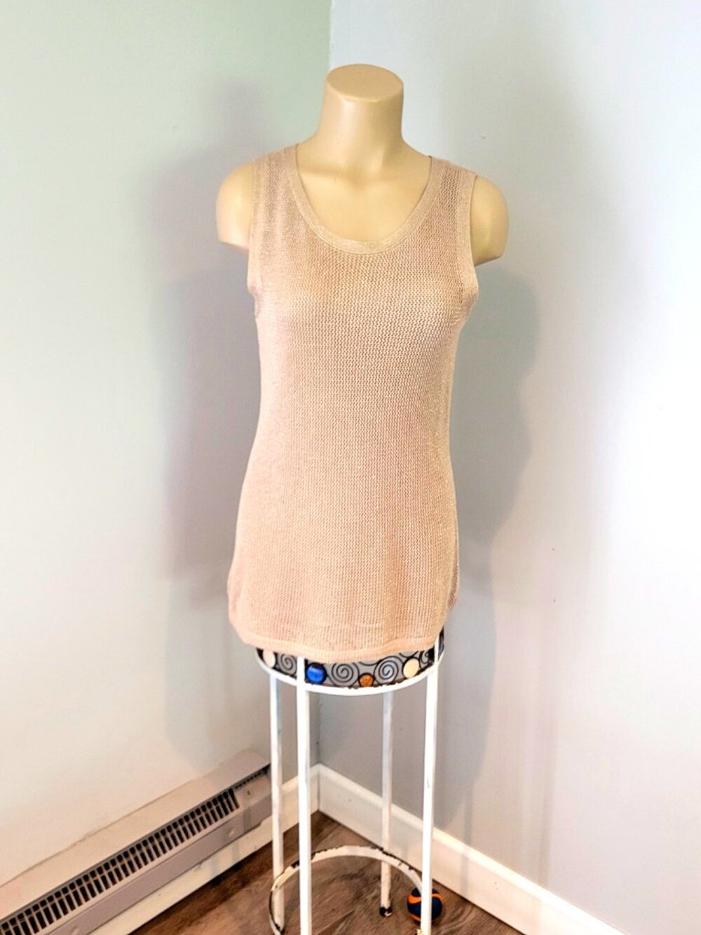Calvin Klein lined woven tank top gold metallic size medium